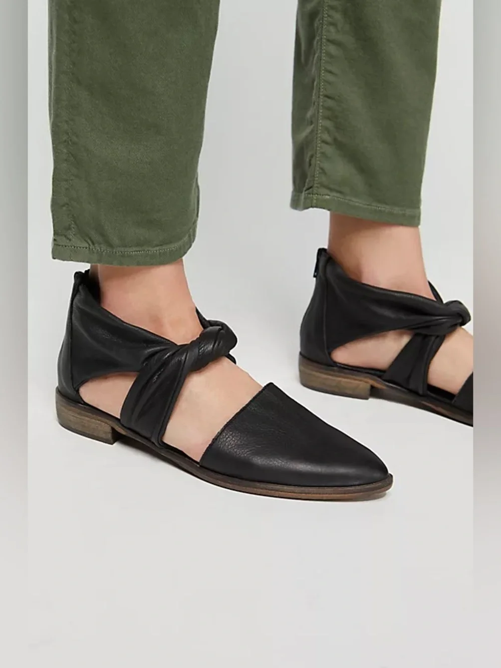 Free People Sierra Nevada Flats Point Toe Black Leather Size 38